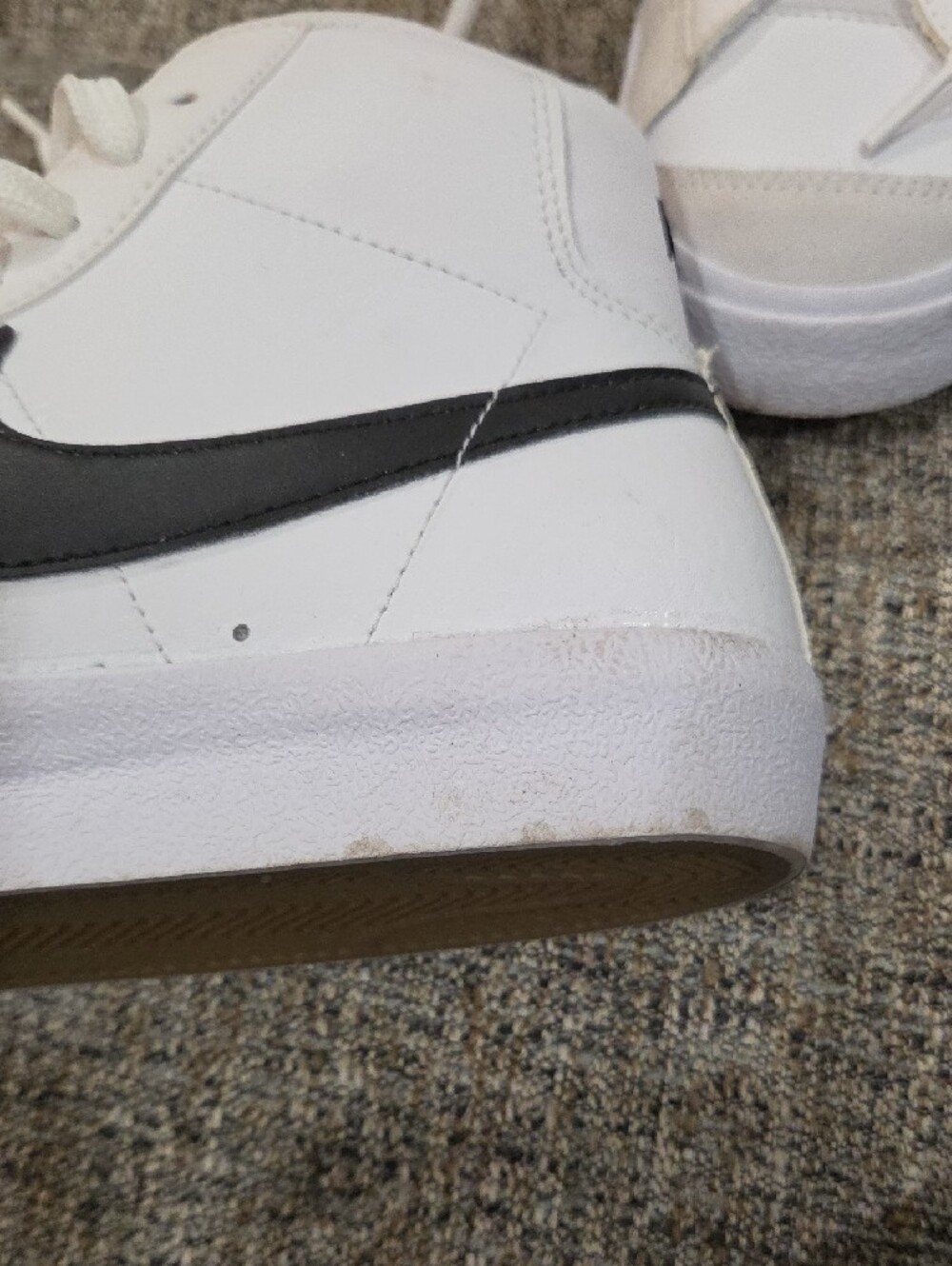Nike Blazer Mid '77 White High-Top Sneakers with Black Swoosh - Picture 11 of 12